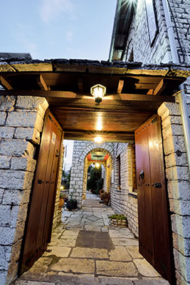 Παραδοσιακό Ξενοδοχείο Βίκος