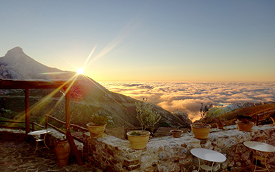 Υβριδικό Πανεπιστήμιο Αστερουσίων