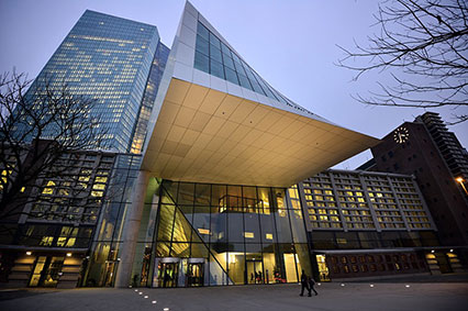 Αμετάβλητα επιτόκια ΕΚΤ