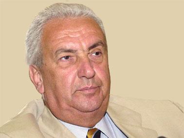 Πέθανε ο Δημήτρης Κοντομηνάς